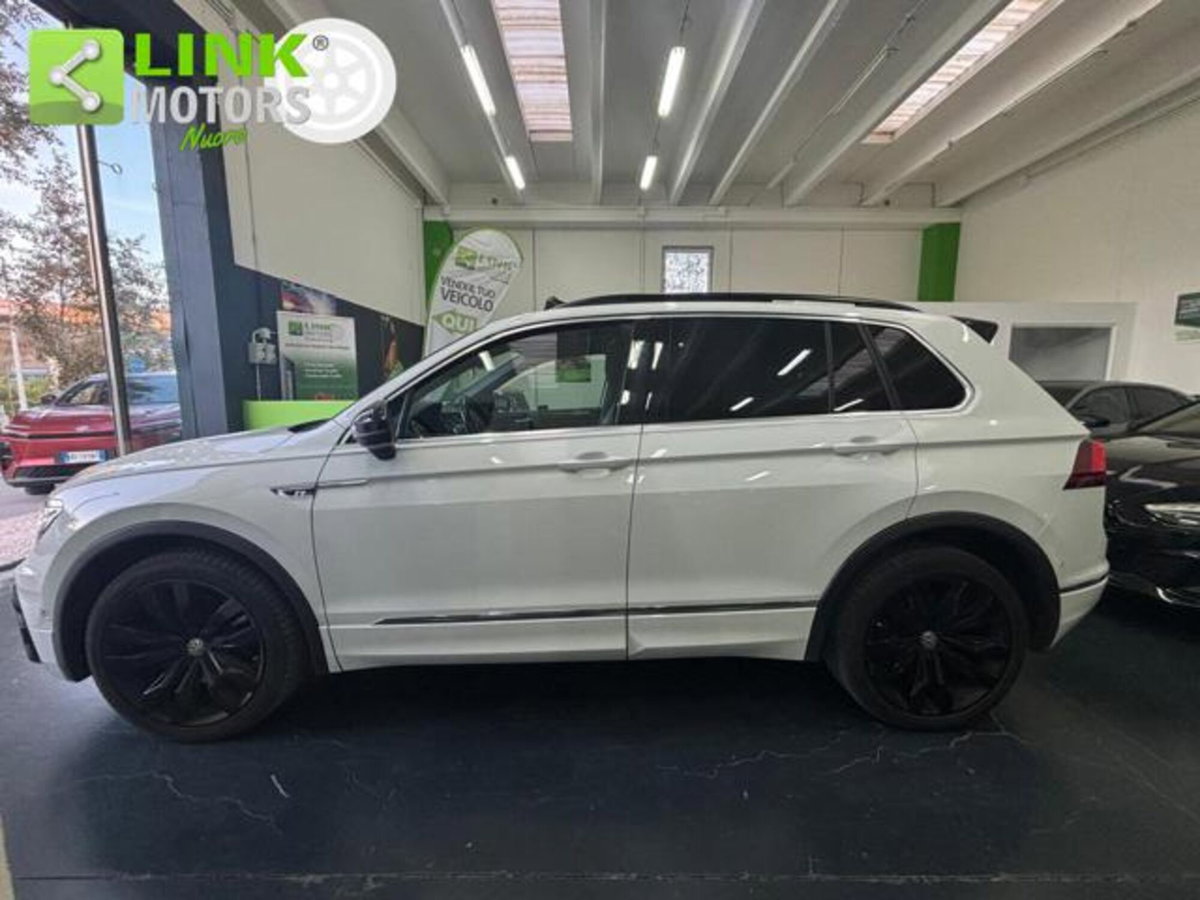 Volkswagen Tiguan 2.0 BiTDI SCR DSG 4MOTION Executive R-Line BMT (2)
