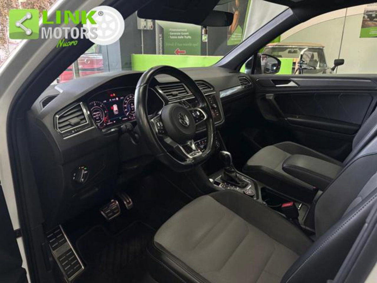 Volkswagen Tiguan 2.0 BiTDI SCR DSG 4MOTION Executive R-Line BMT (8)