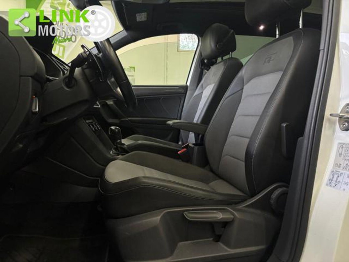 Volkswagen Tiguan 2.0 BiTDI SCR DSG 4MOTION Executive R-Line BMT (9)