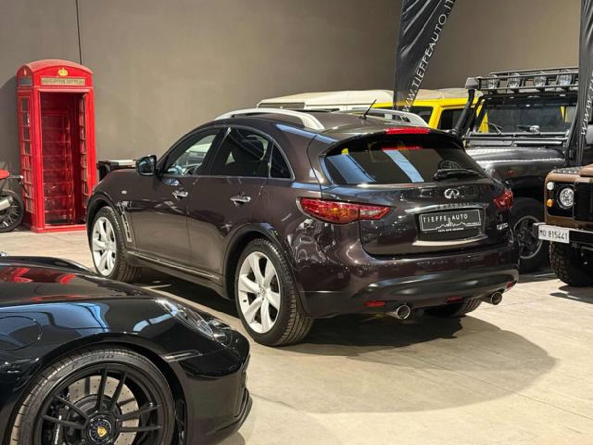 Infiniti QX70 3.0 diesel V6 AT S Premium (6)