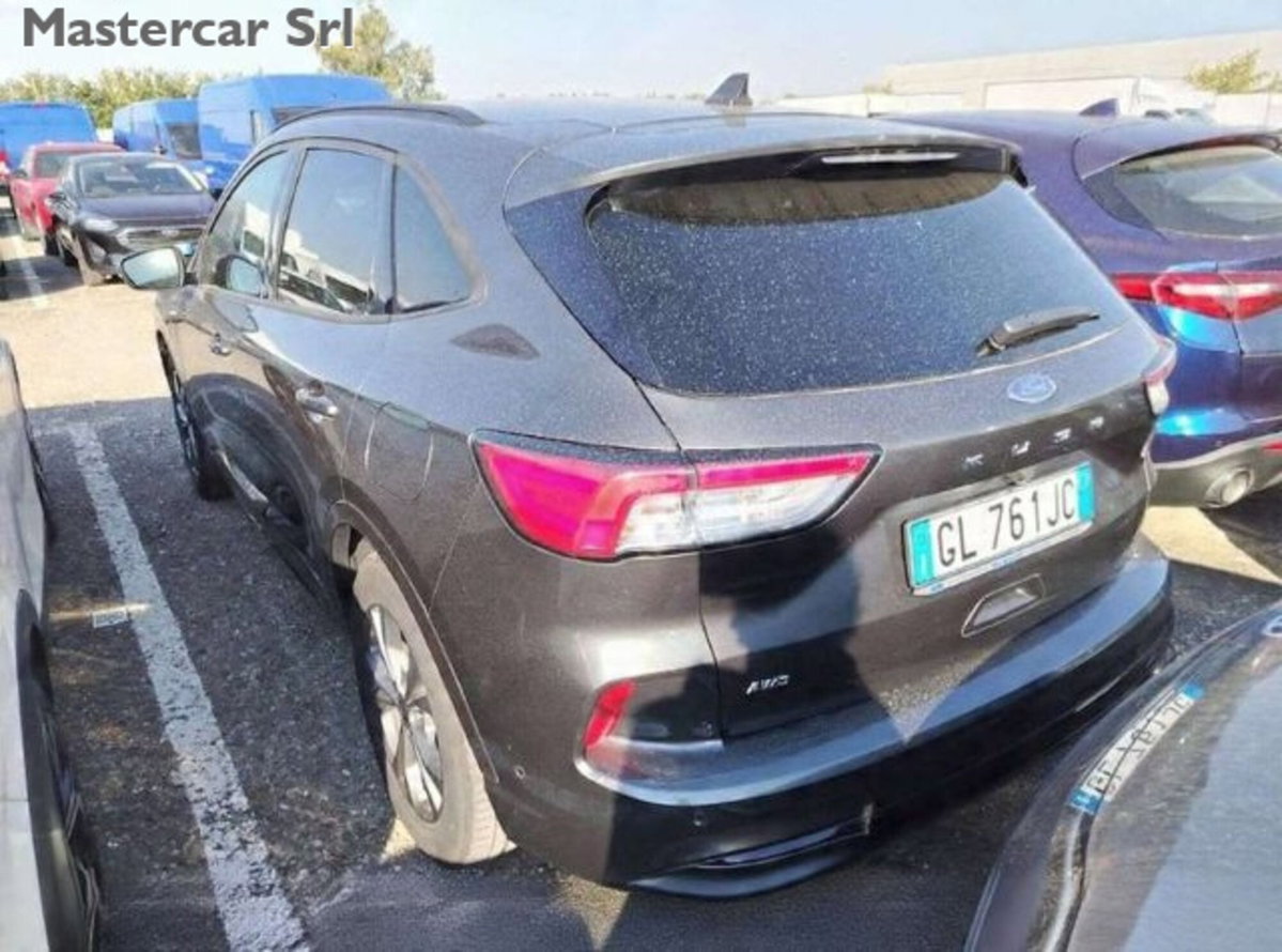 Ford Kuga 2.0 EcoBlue 150CV aut. AWD ST-Line X (3)