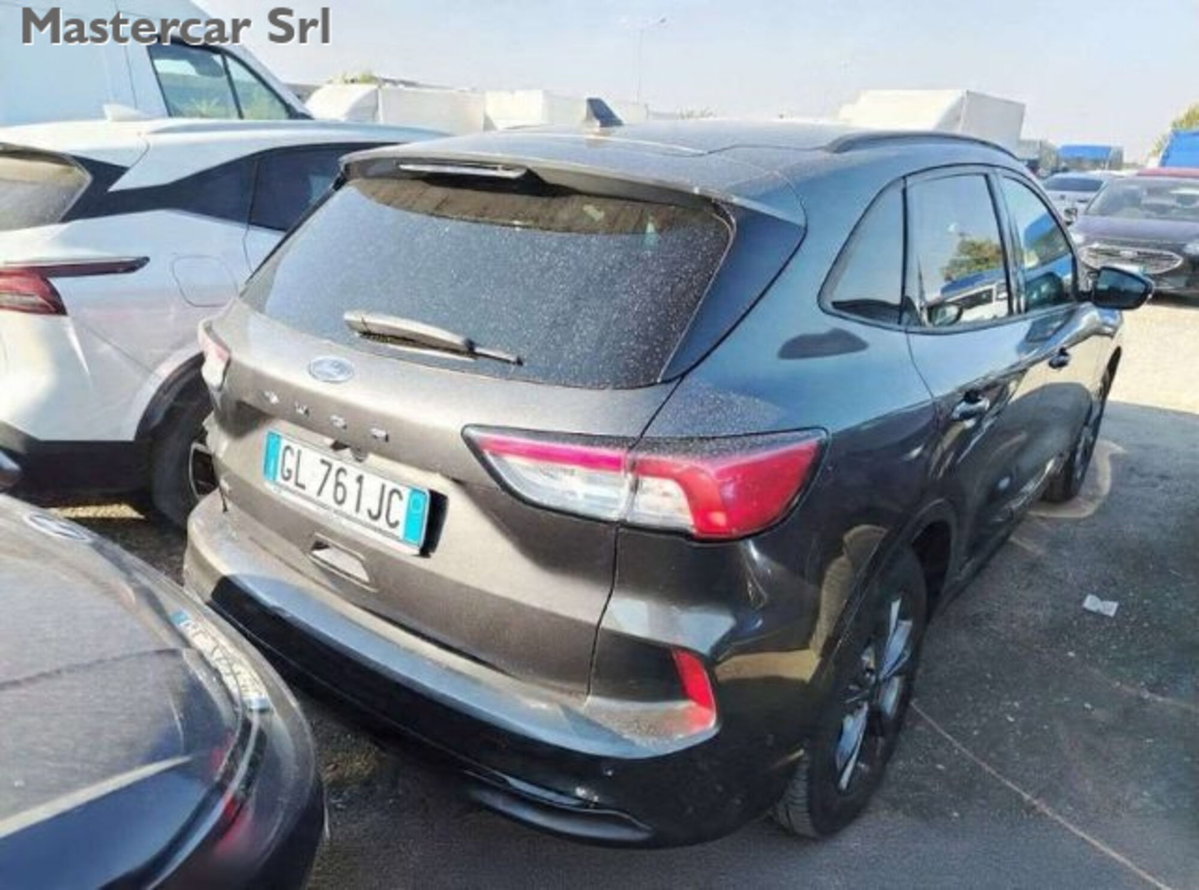 Ford Kuga 2.0 EcoBlue 150CV aut. AWD ST-Line X (4)