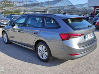 Skoda Octavia Station Wagon 2.0 TDI EVO SCR DSG Wagon Ambition (6)