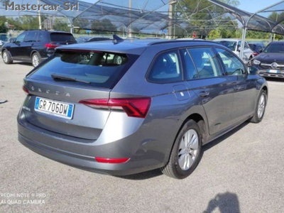 Skoda Octavia Station Wagon 2.0 TDI EVO SCR DSG Wagon Ambition (8)