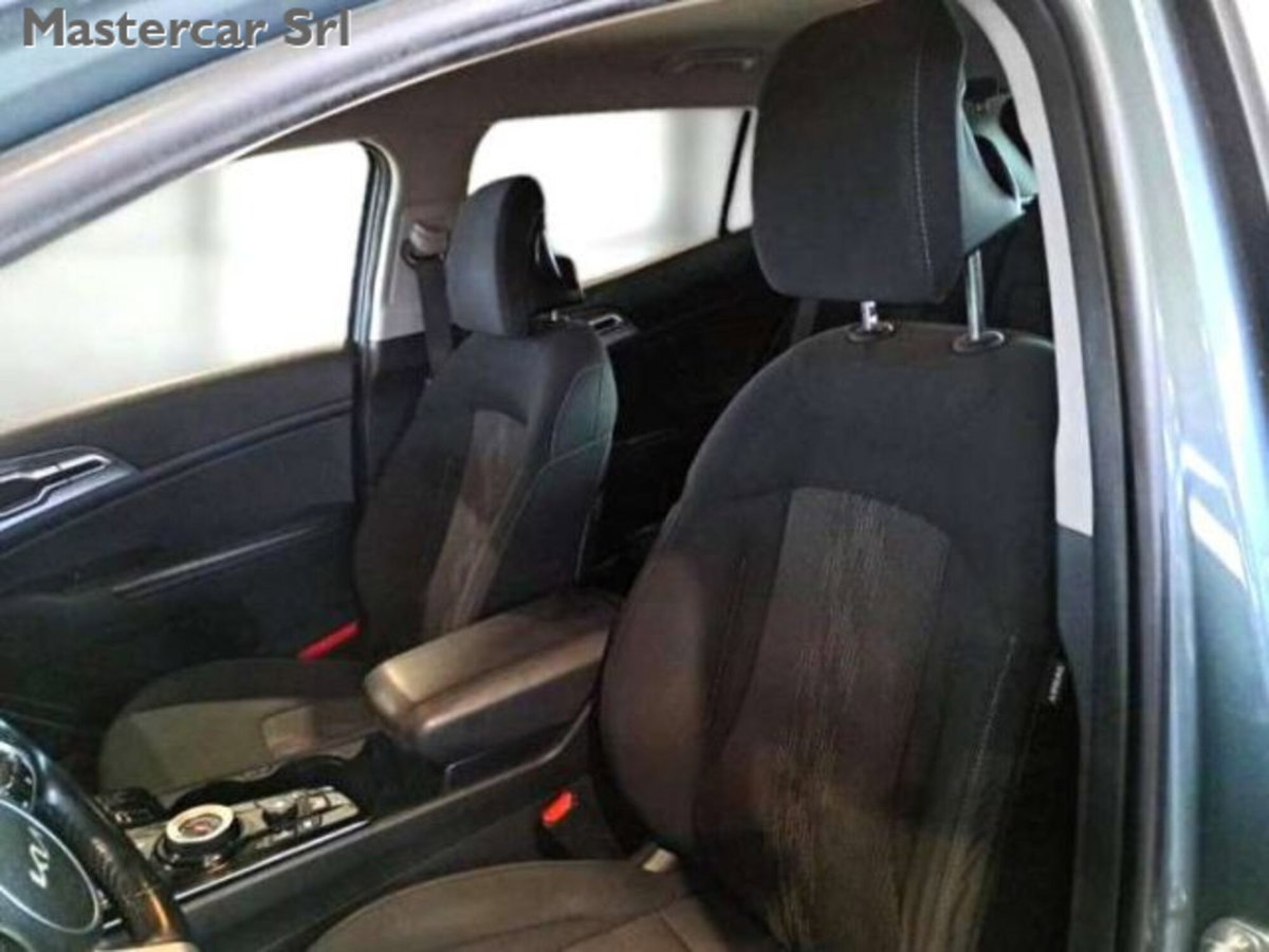 Kia Sportage 1.6 crdi mhev Style dct (6)