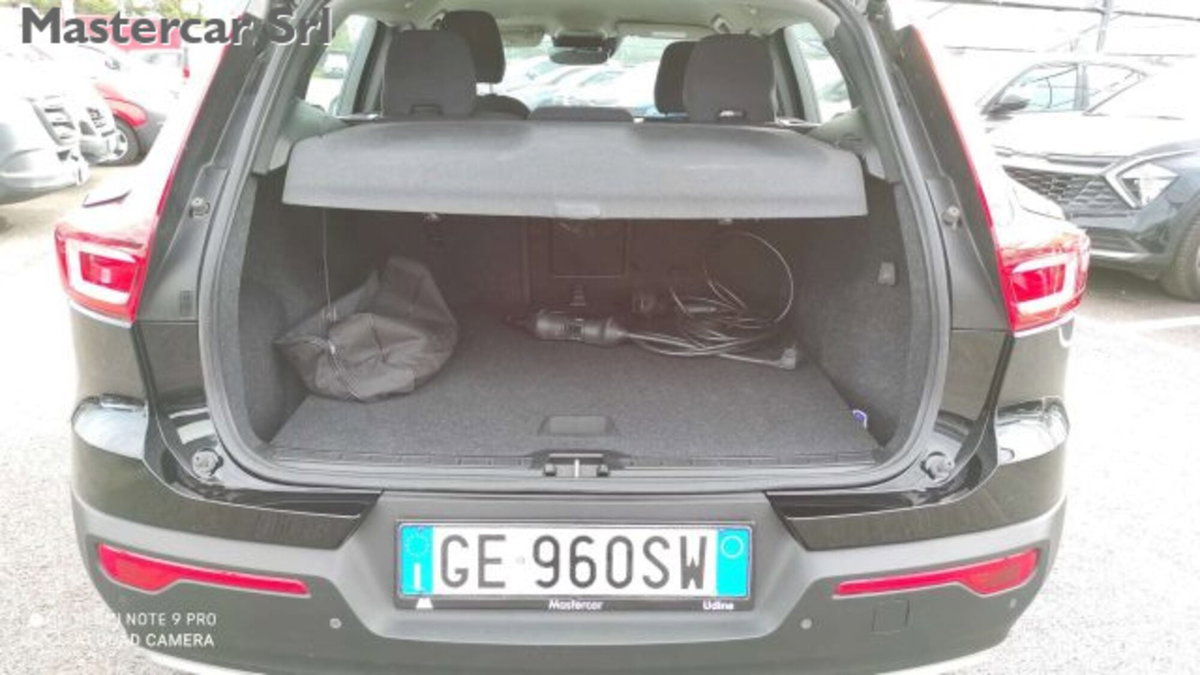 Volvo XC40 T5 Recharge Plug-in Hybrid Inscription Expression (15)