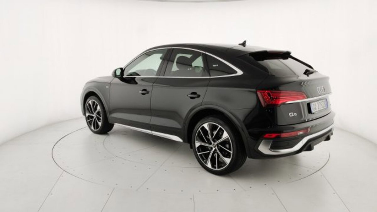 Audi Q5 40 TDI 204 CV quattro S tronic S line plus (5)