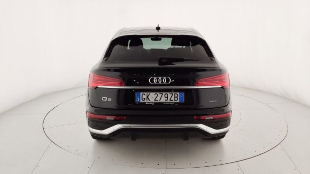 Audi Q5 40 TDI 204 CV quattro S tronic S line plus (6)