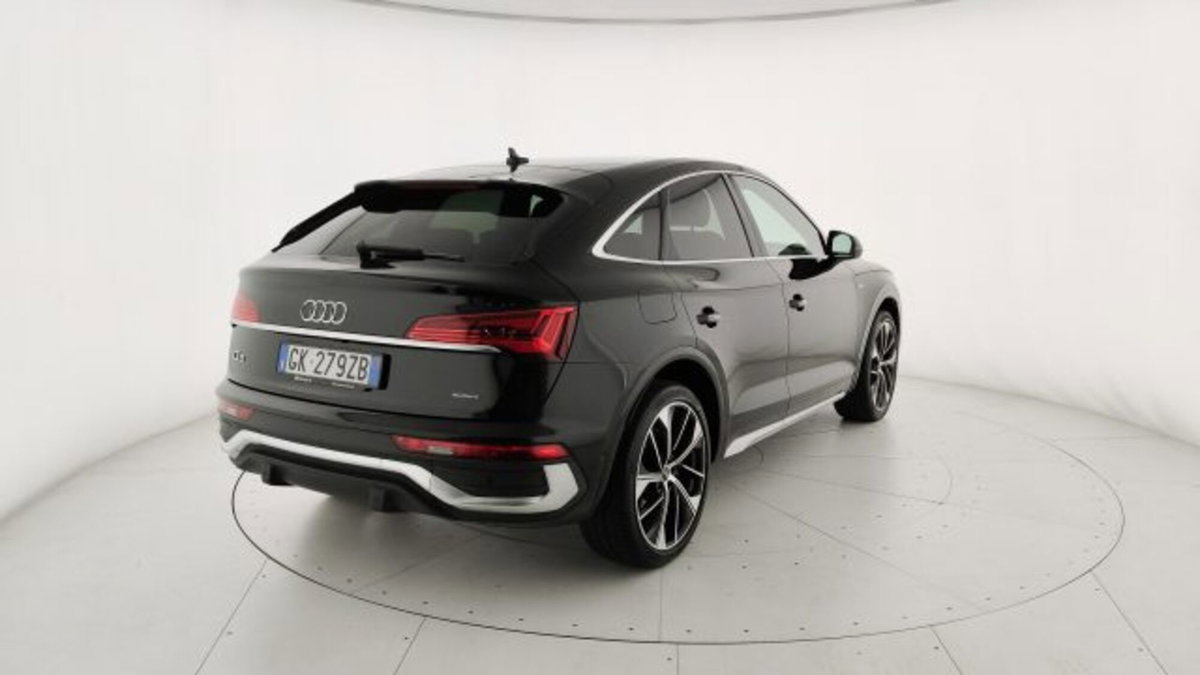Audi Q5 40 TDI 204 CV quattro S tronic S line plus (7)