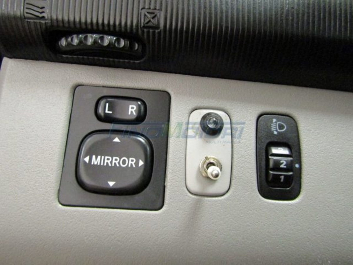 Mitsubishi L200 2.5 DI-D Double Cab Invite (19)