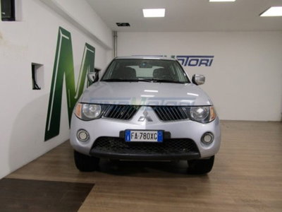 Mitsubishi L200 2.5 DI-D Double Cab Invite (2)
