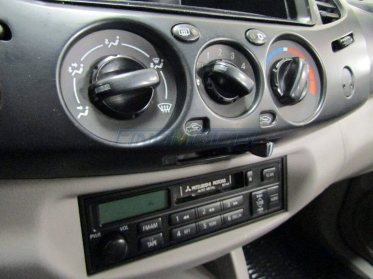 Mitsubishi L200 2.5 DI-D Double Cab Invite (20)