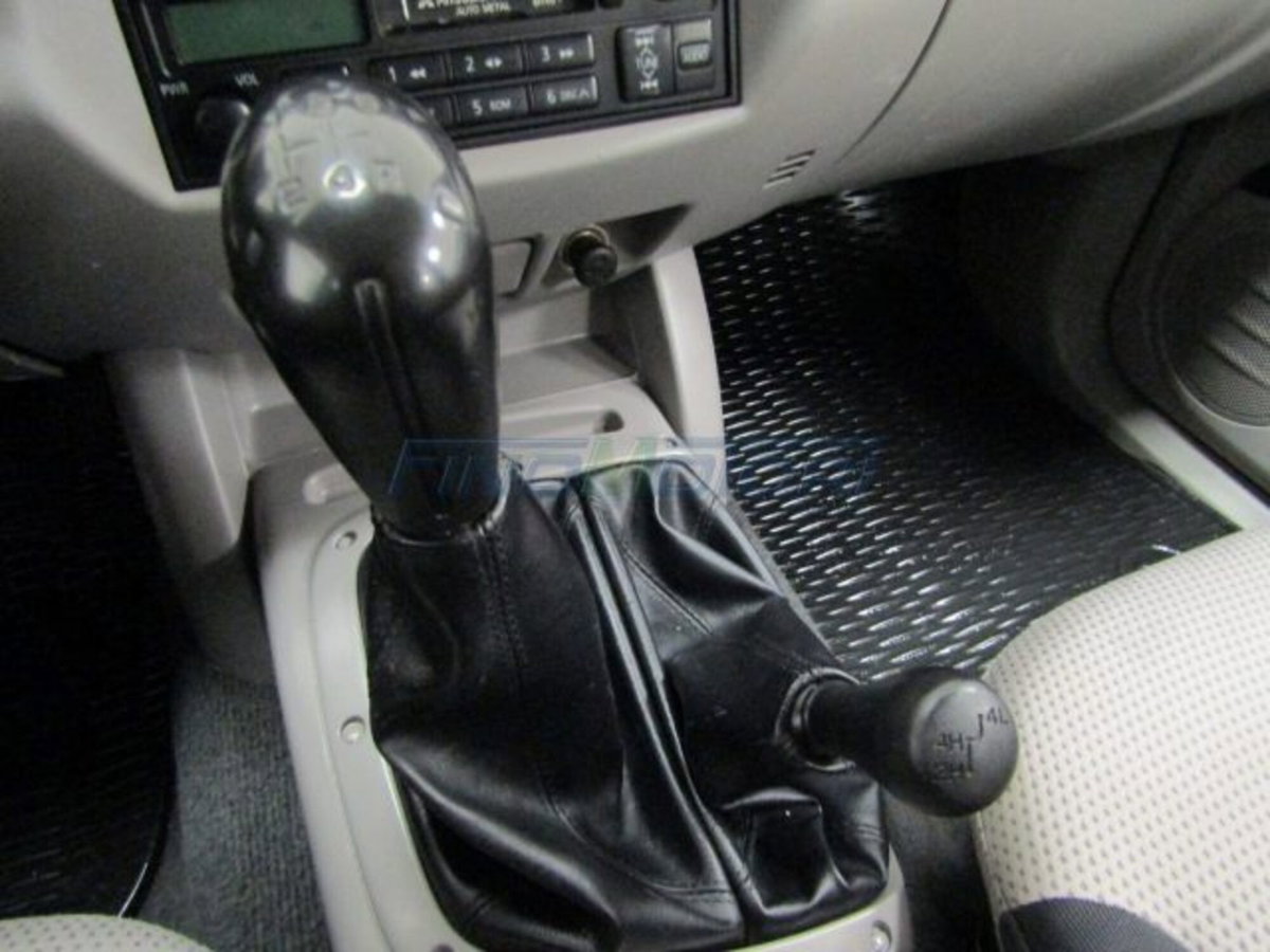 Mitsubishi L200 2.5 DI-D Double Cab Invite (7)