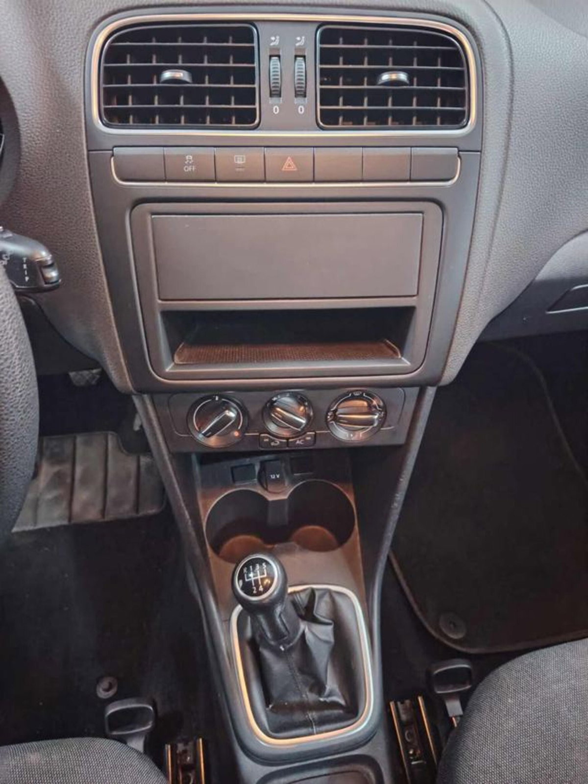 Volkswagen Polo 1.2 70 CV 5p. Comfortline (7)