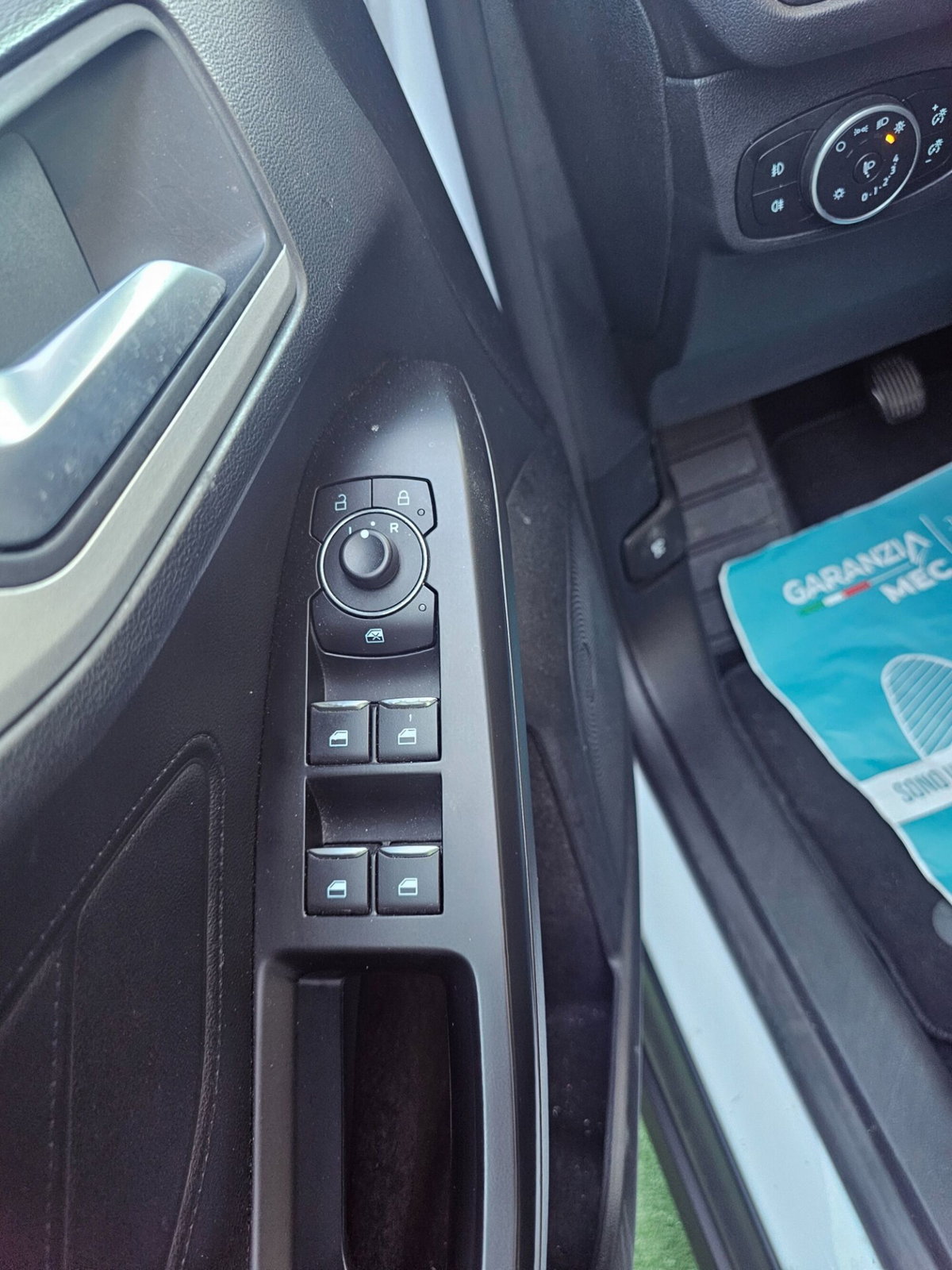 Ford Focus Station Wagon 1.5 ecoblue Titanium Edition 115cv auto (14)