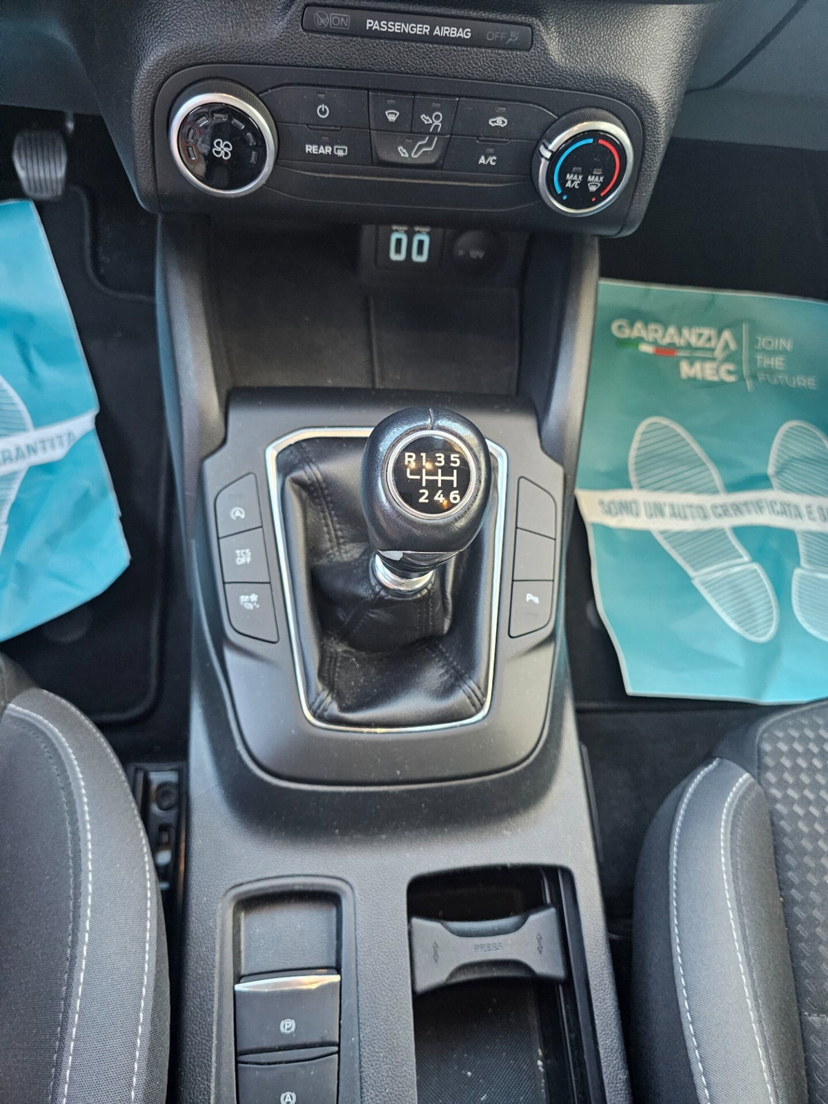Ford Focus Station Wagon 1.5 ecoblue Titanium Edition 115cv auto (17)