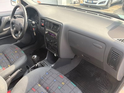 Volkswagen Polo 1.4 cat 5 porte (11)
