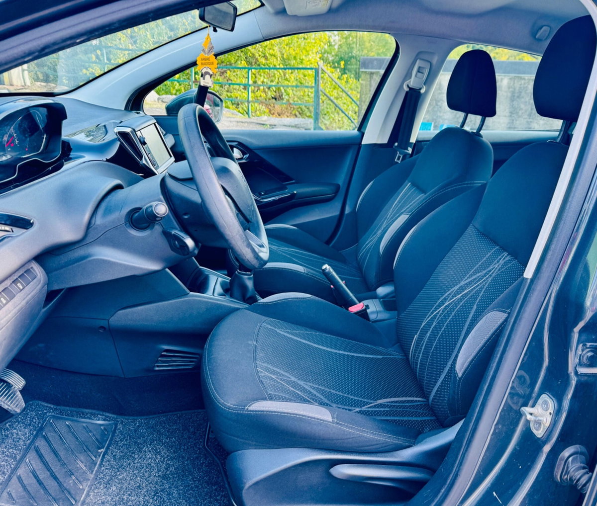 Peugeot 208 82 5 porte Allure (7)