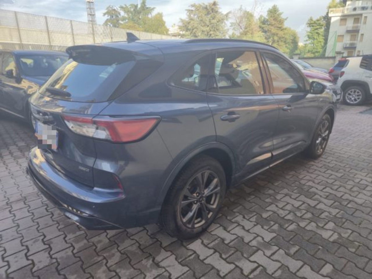 Ford Kuga 2.5 Full Hybrid 190 CV CVT 2WD ST-Line Design (4)