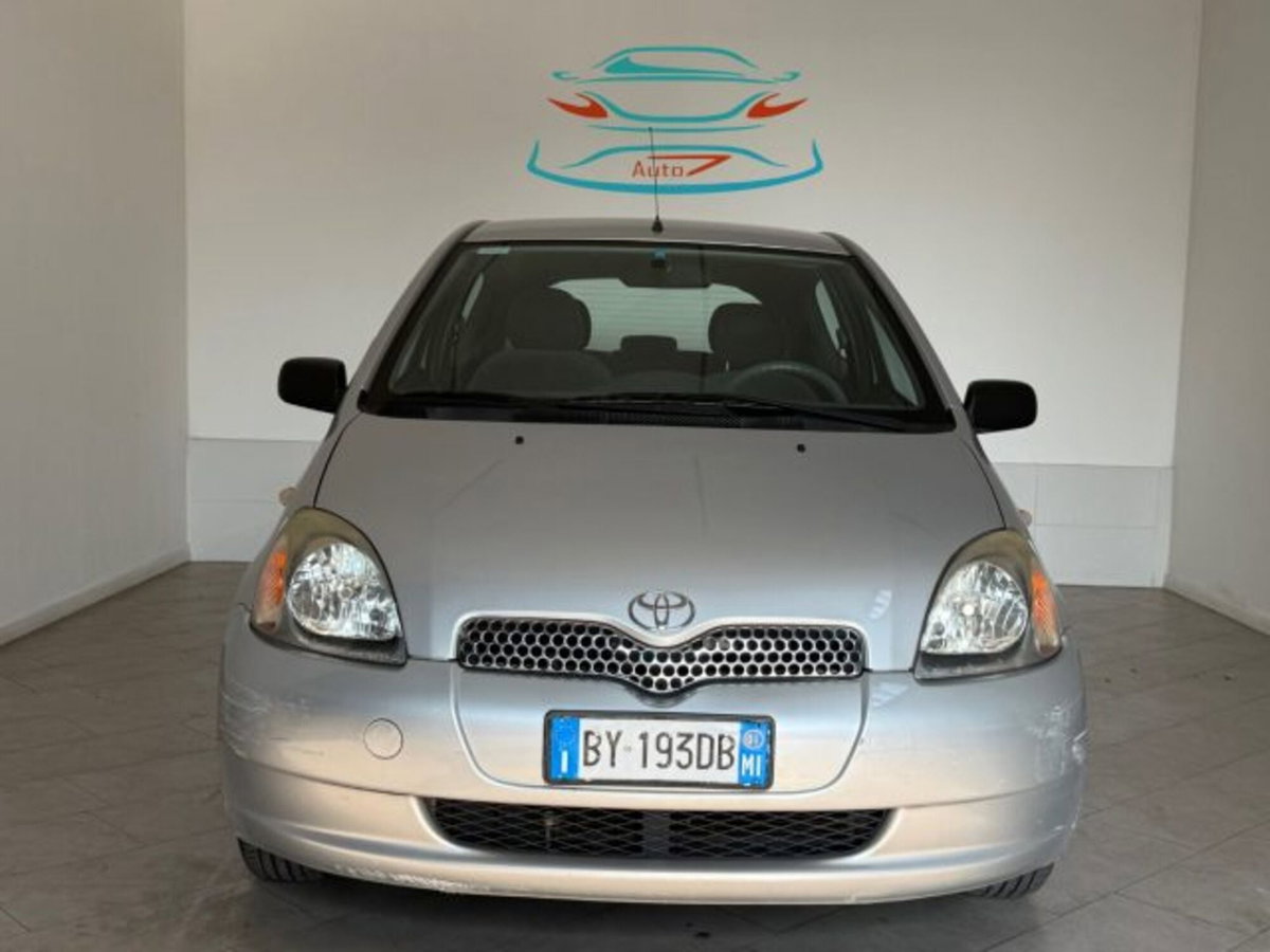 Toyota Yaris 16V cat 3 porte Sol