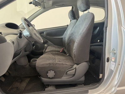 Toyota Yaris 16V cat 3 porte Sol (13)