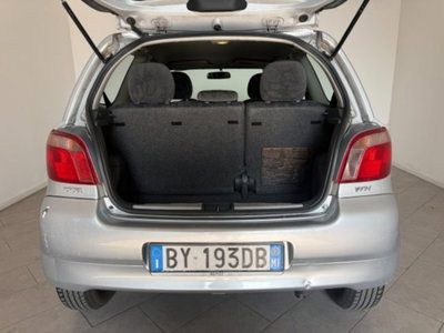 Toyota Yaris 16V cat 3 porte Sol (7)