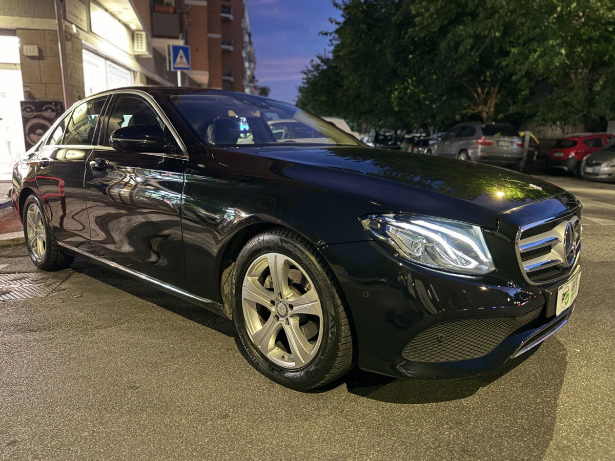 Mercedes-Benz Classe E 220 d Auto Business Sport (2)