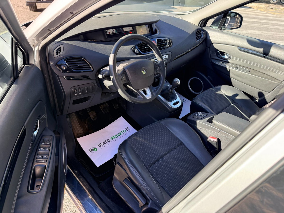 Renault Scenic E-Tech Electric 1.9 dCi 130CV Dynamique (12)
