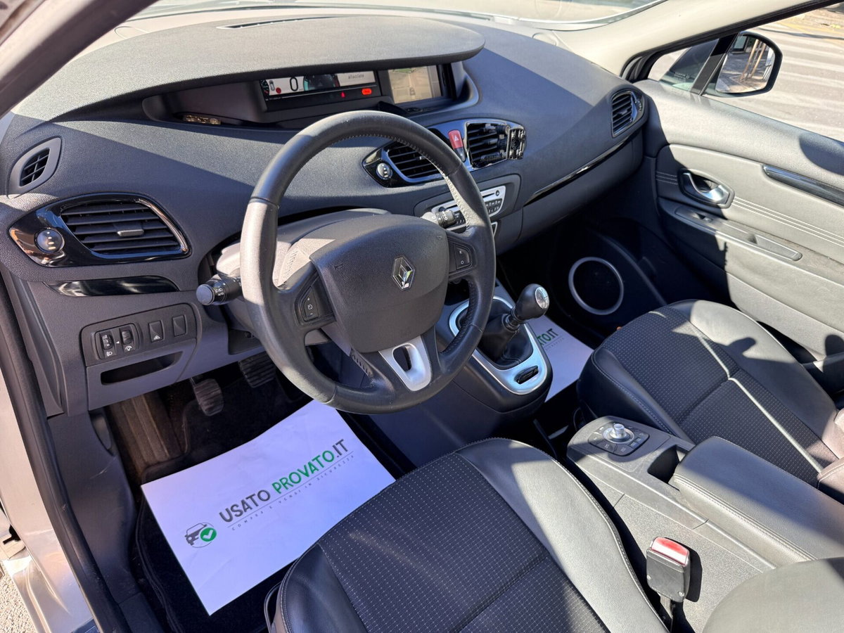 Renault Scenic E-Tech Electric 1.9 dCi 130CV Dynamique (14)