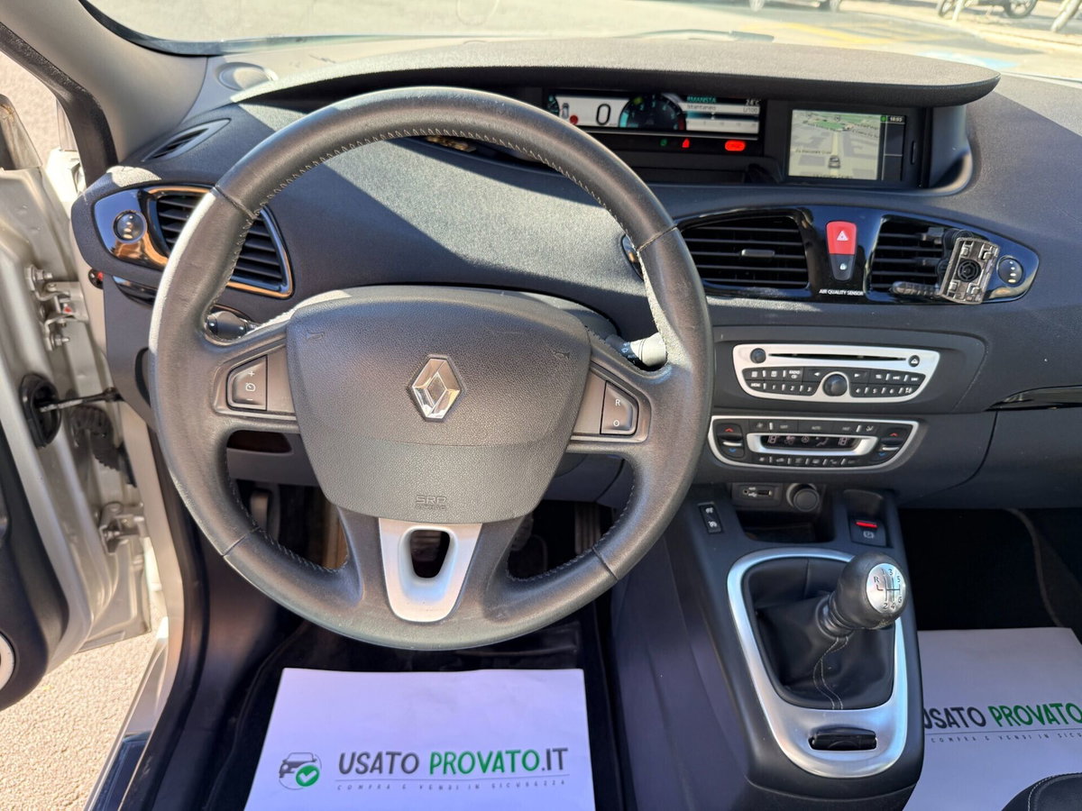 Renault Scenic E-Tech Electric 1.9 dCi 130CV Dynamique (15)