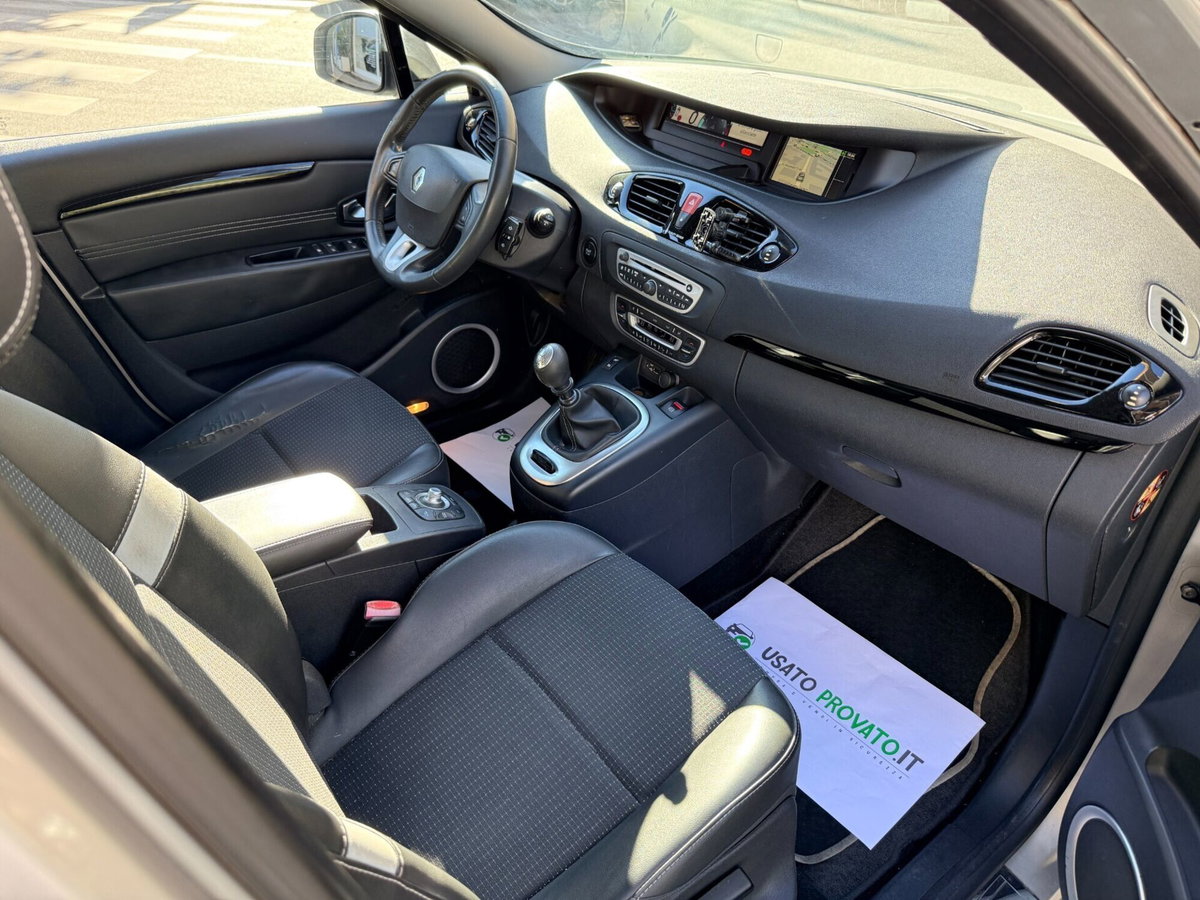 Renault Scenic E-Tech Electric 1.9 dCi 130CV Dynamique (18)
