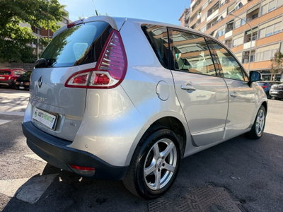 Renault Scenic E-Tech Electric 1.9 dCi 130CV Dynamique (8)