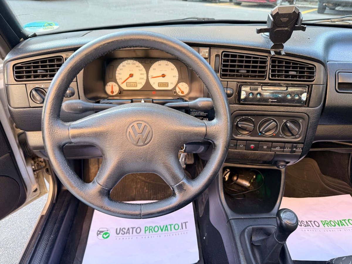 Volkswagen Golf Cabrio 1.6 cat Avantgarde (13)
