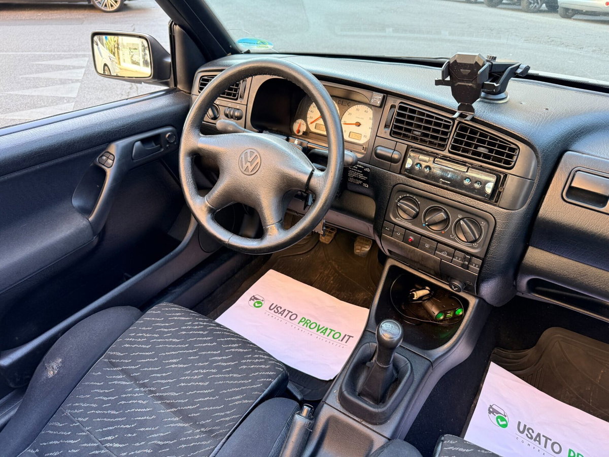 Volkswagen Golf Cabrio 1.6 cat Avantgarde (18)