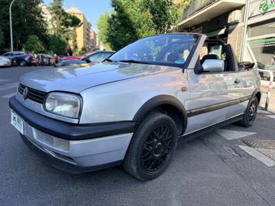Volkswagen Golf Cabrio 1.6 cat Avantgarde (5)