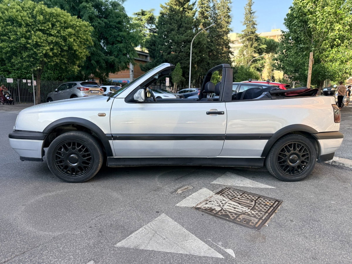 Volkswagen Golf Cabrio 1.6 cat Avantgarde (7)
