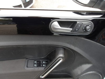 Volkswagen Maggiolino Cabrio 1.2 TSI Design BlueMotion Technology (20)