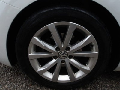 Volkswagen Maggiolino Cabrio 1.2 TSI Design BlueMotion Technology (8)