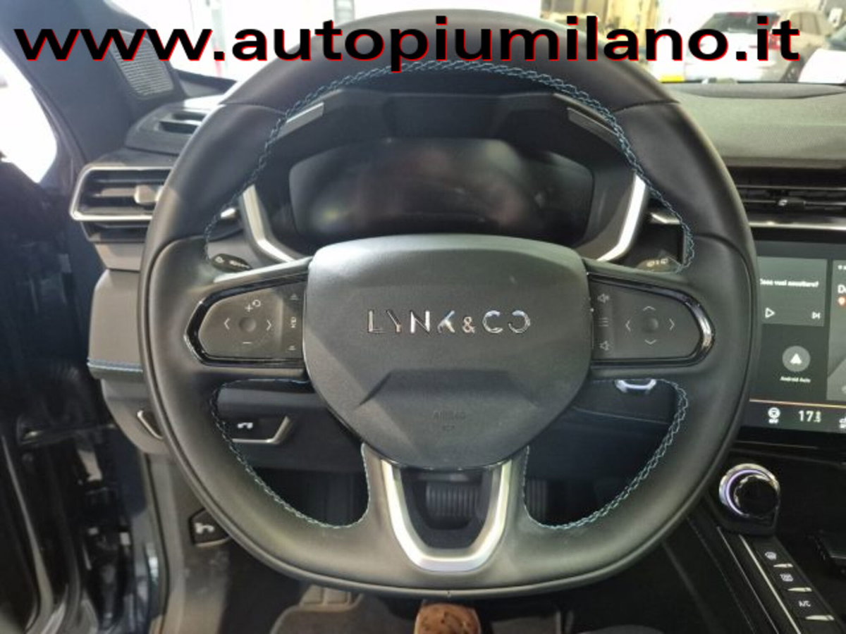 Lynk & Co 01 01 1.5 td phev (10)