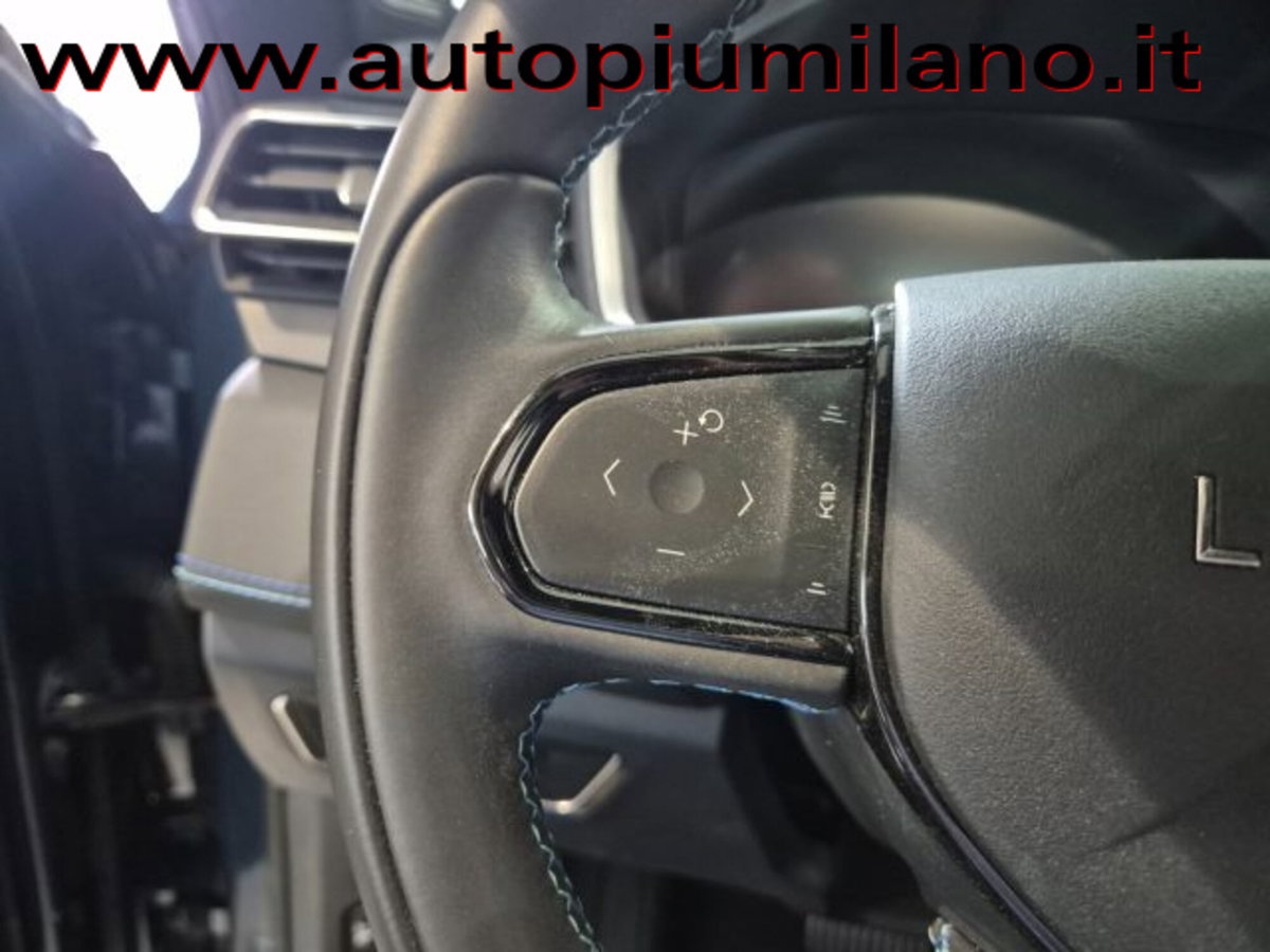 Lynk & Co 01 01 1.5 td phev (11)