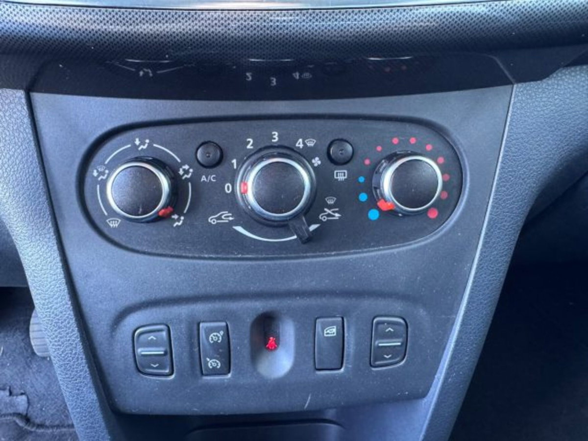 Dacia Sandero Stepway 0.9 TCe Turbo GPL 90 CV S&S Comfort (13)