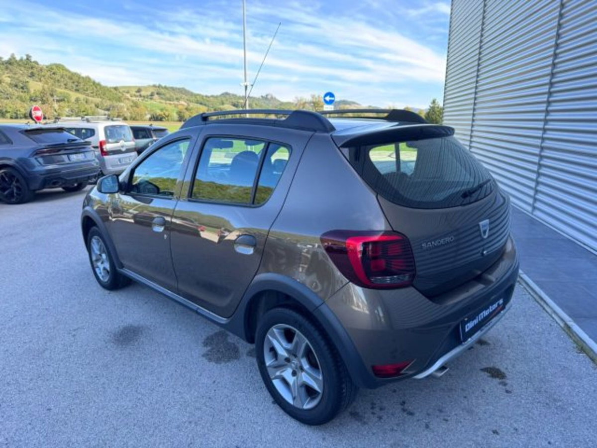 Dacia Sandero Stepway 0.9 TCe Turbo GPL 90 CV S&S Comfort (6)
