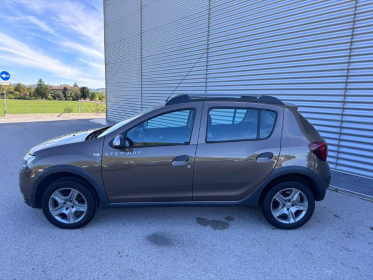 Dacia Sandero Stepway 0.9 TCe Turbo GPL 90 CV S&S Comfort (8)