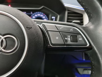 Audi A1 Sportback 30 TFSI S tronic Identity Black (12)