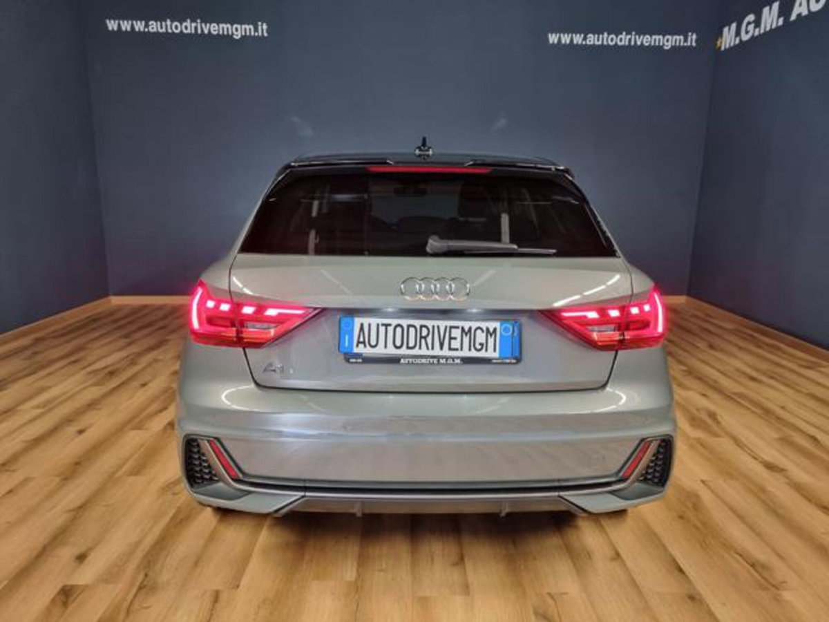 Audi A1 Sportback 30 TFSI S tronic Identity Black (3)