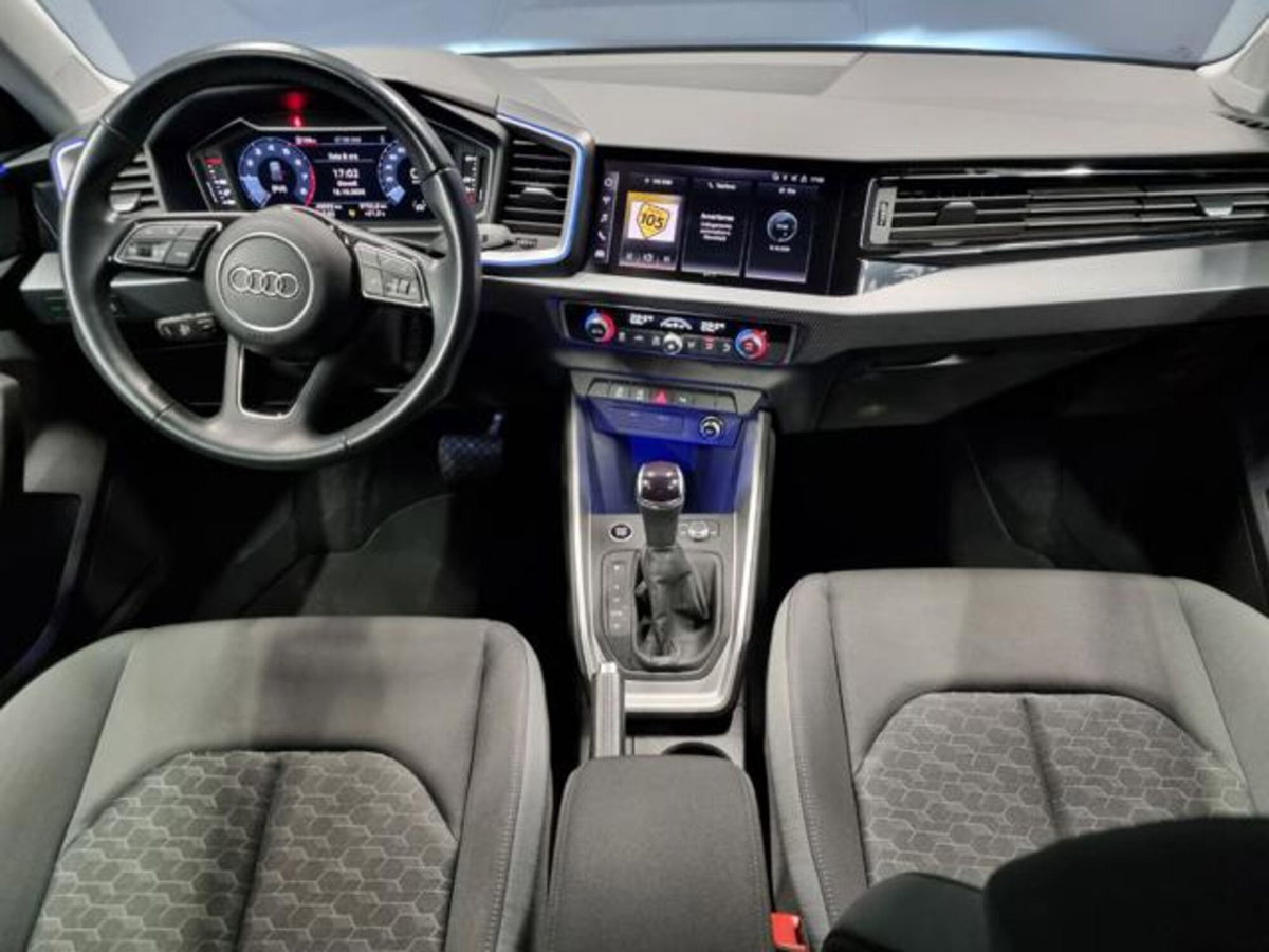 Audi A1 Sportback 30 TFSI S tronic Identity Black (7)