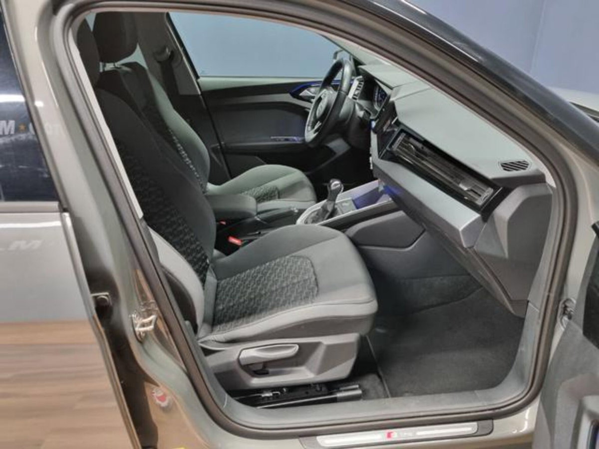 Audi A1 Sportback 30 TFSI S tronic Identity Black (9)
