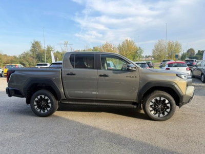 Toyota Hilux 2.8 d-4d 48V double cab Premium auto (10)