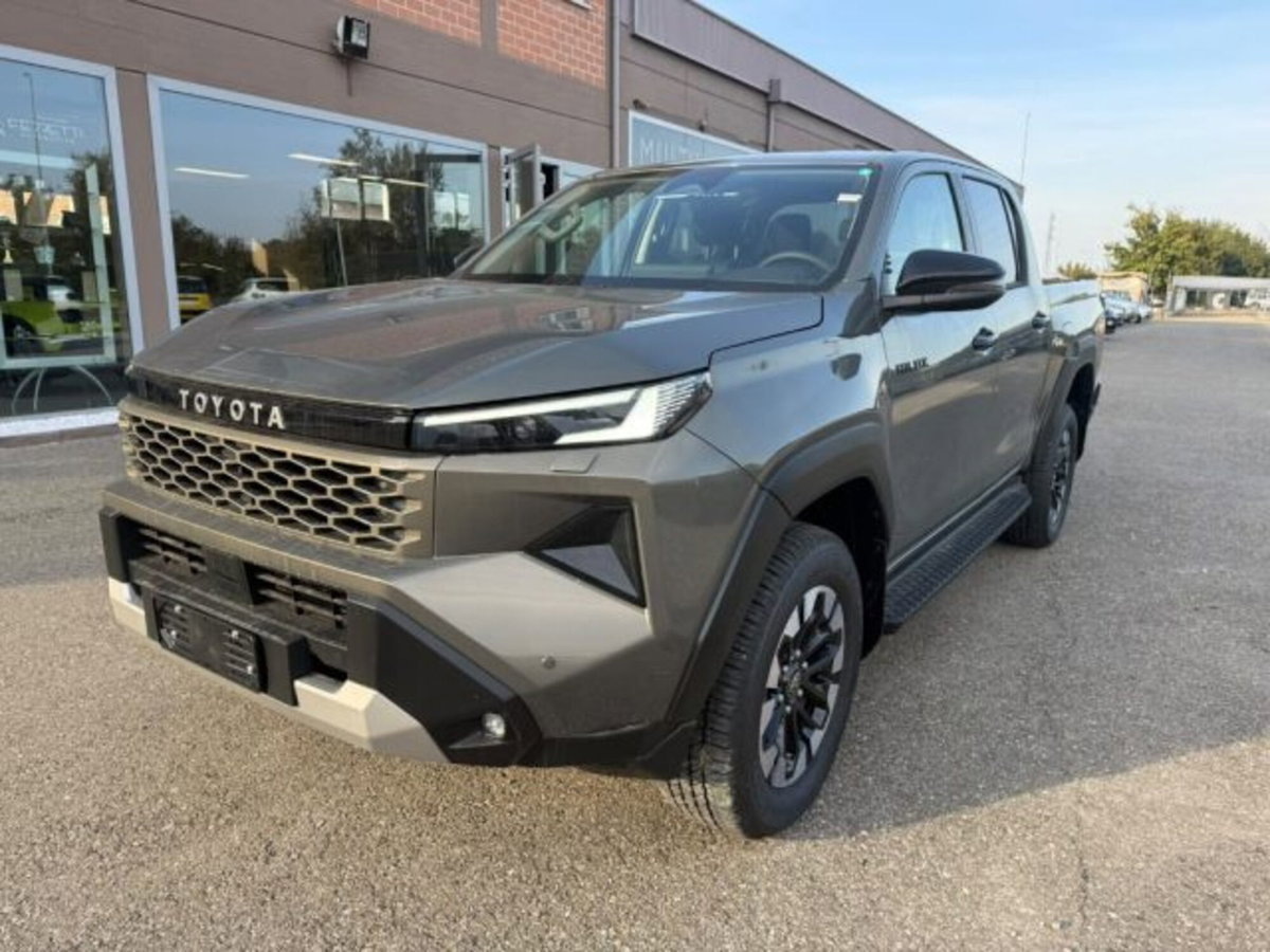 Toyota Hilux 2.8 d-4d 48V double cab Premium auto (2)