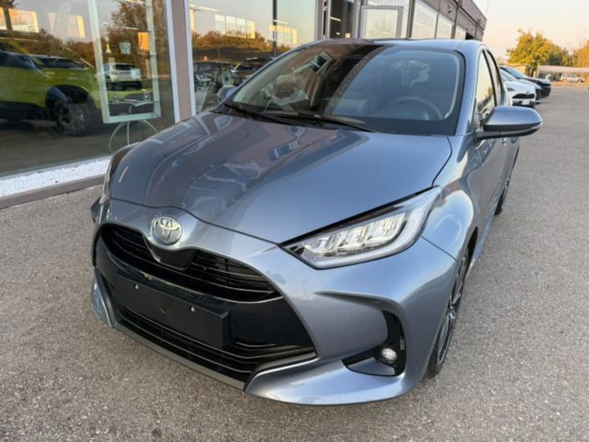 Toyota Yaris 1.5 Hybrid 5 porte Energy (3)